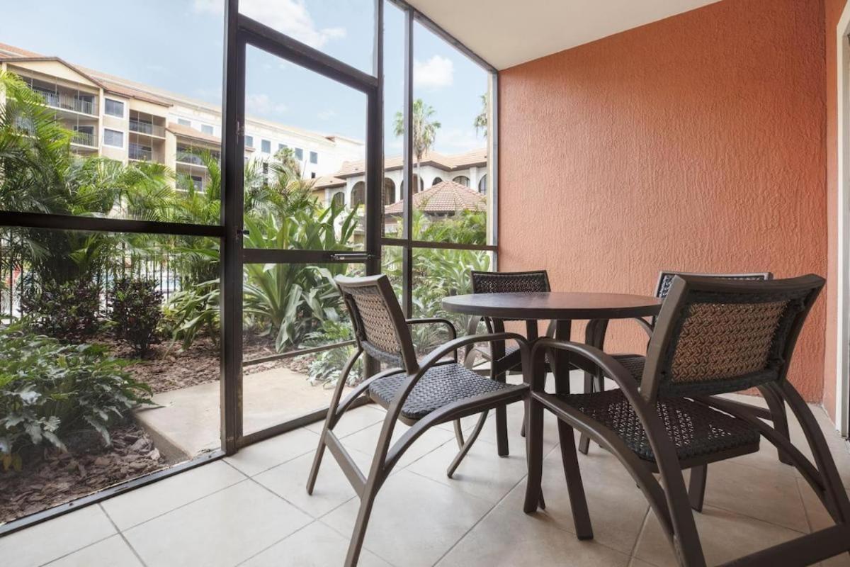 Stunning Condo Near Universal Studios Williamsburg Exteriör bild